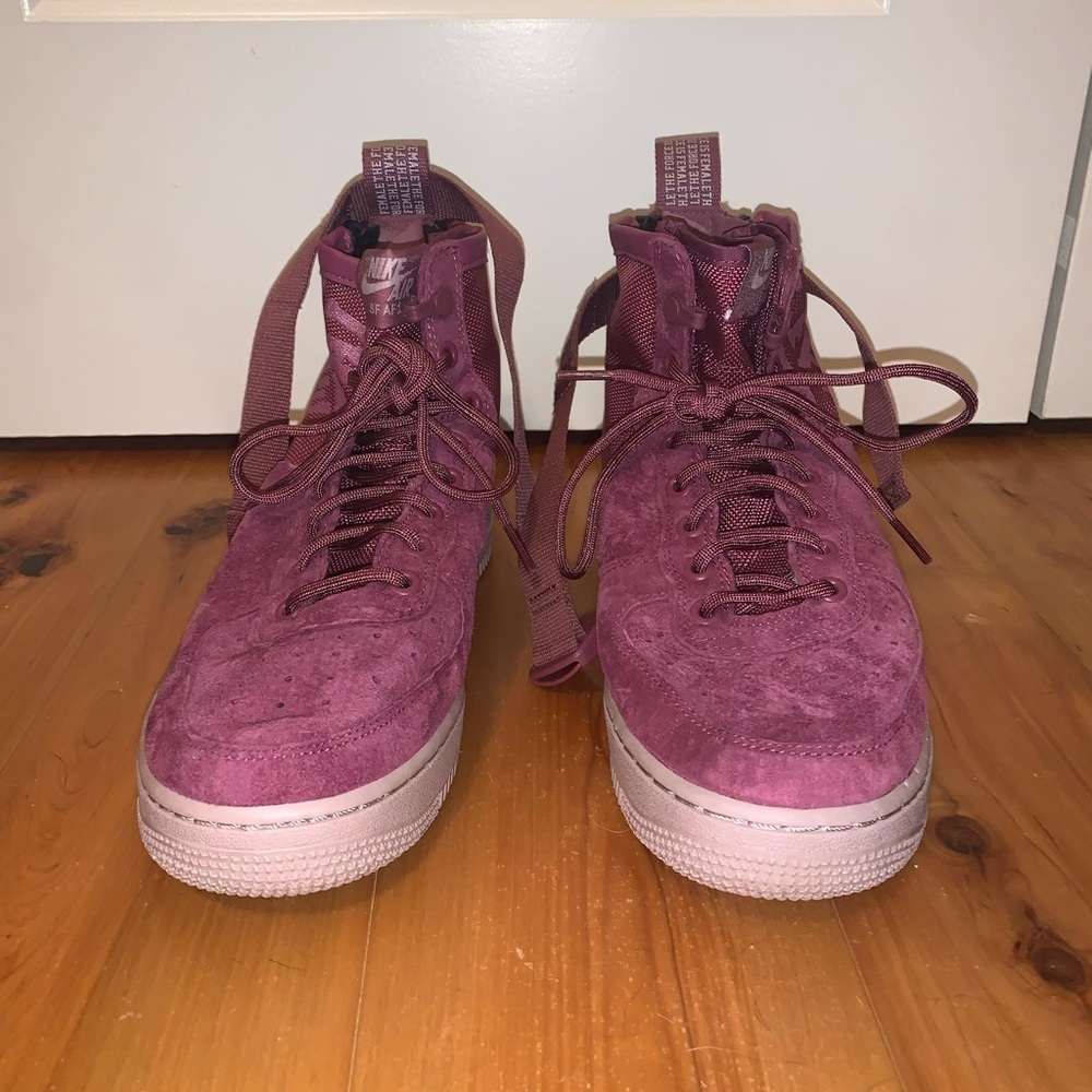 Women’s Nike high top air SFAF1 - Picture 4 of 9